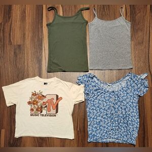 Juniors Sz M Lot of 4 Tops & Camis